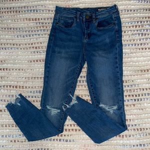 Blank NYC The Bond mid-rise Skinny Jeans size 26 Medium Indigo Wash